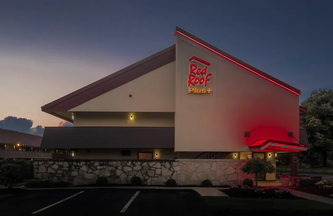 Red Roof Inn Plus + Boston - Framingham-1