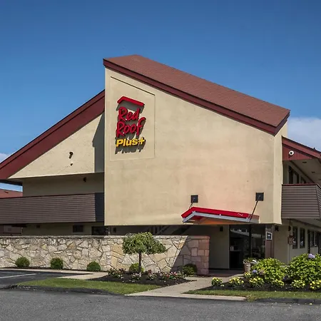 Red Roof Inn Plus + Boston - Framingham-2